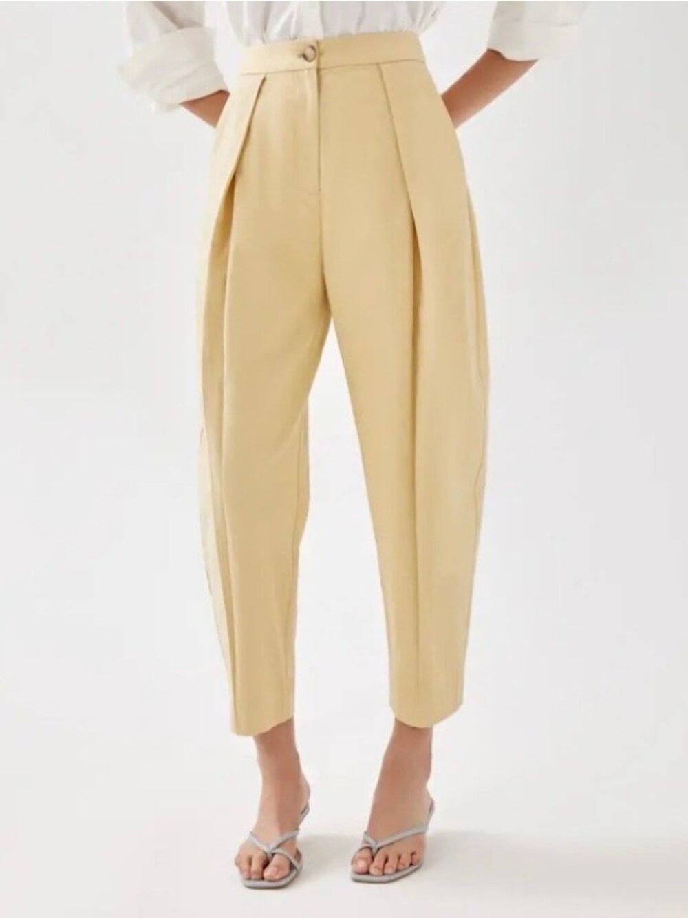 Love Bonito Pants Size 2 Butterscotch‎ Pleated High Rise Barrel Trouser Capsule
